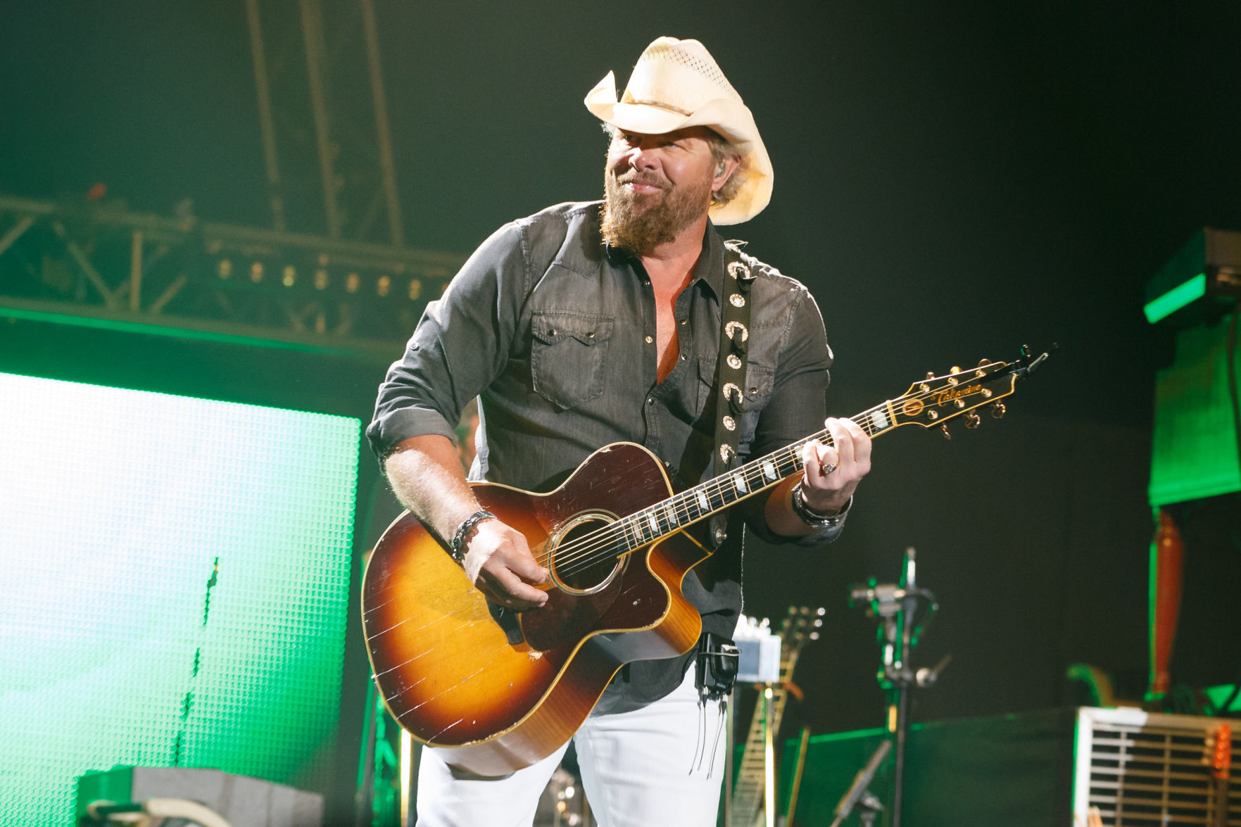 Toby Keith 2016 concert